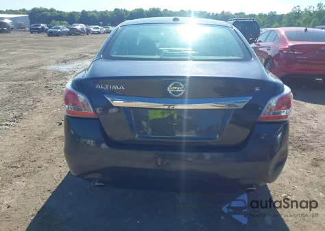 2015 Nissan Altima 2.5/2.5 S/2.5 Sl/2.5 Sv из США, поврежденный, VIN 1N4AL3APXFN887231